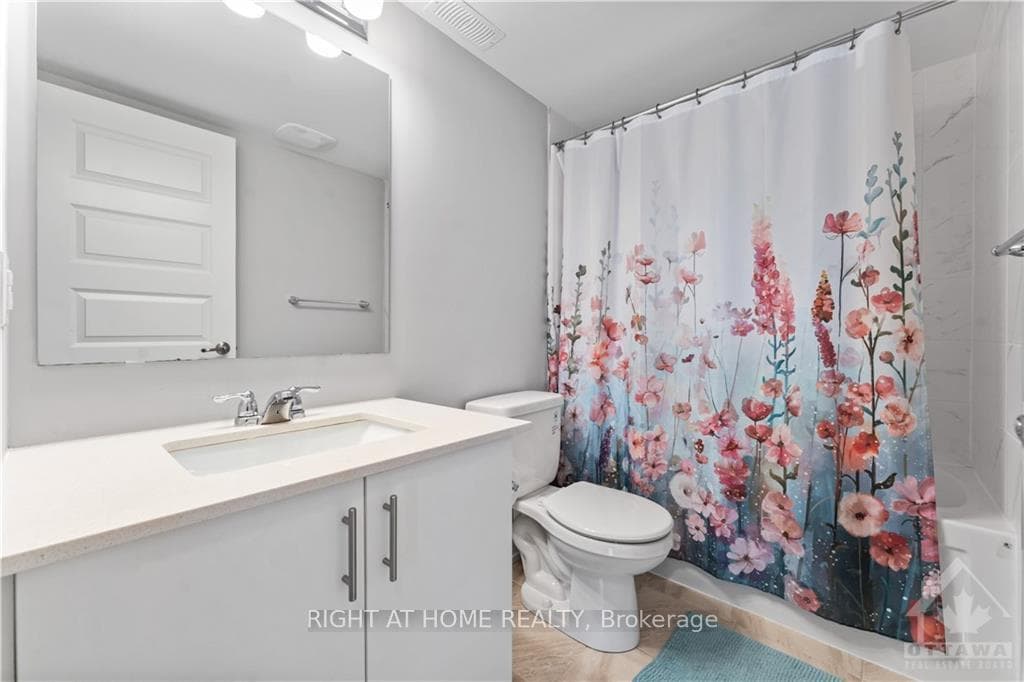 278 ANYOLITE photo 19
