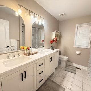 3388 Trelawny Circle photo 17