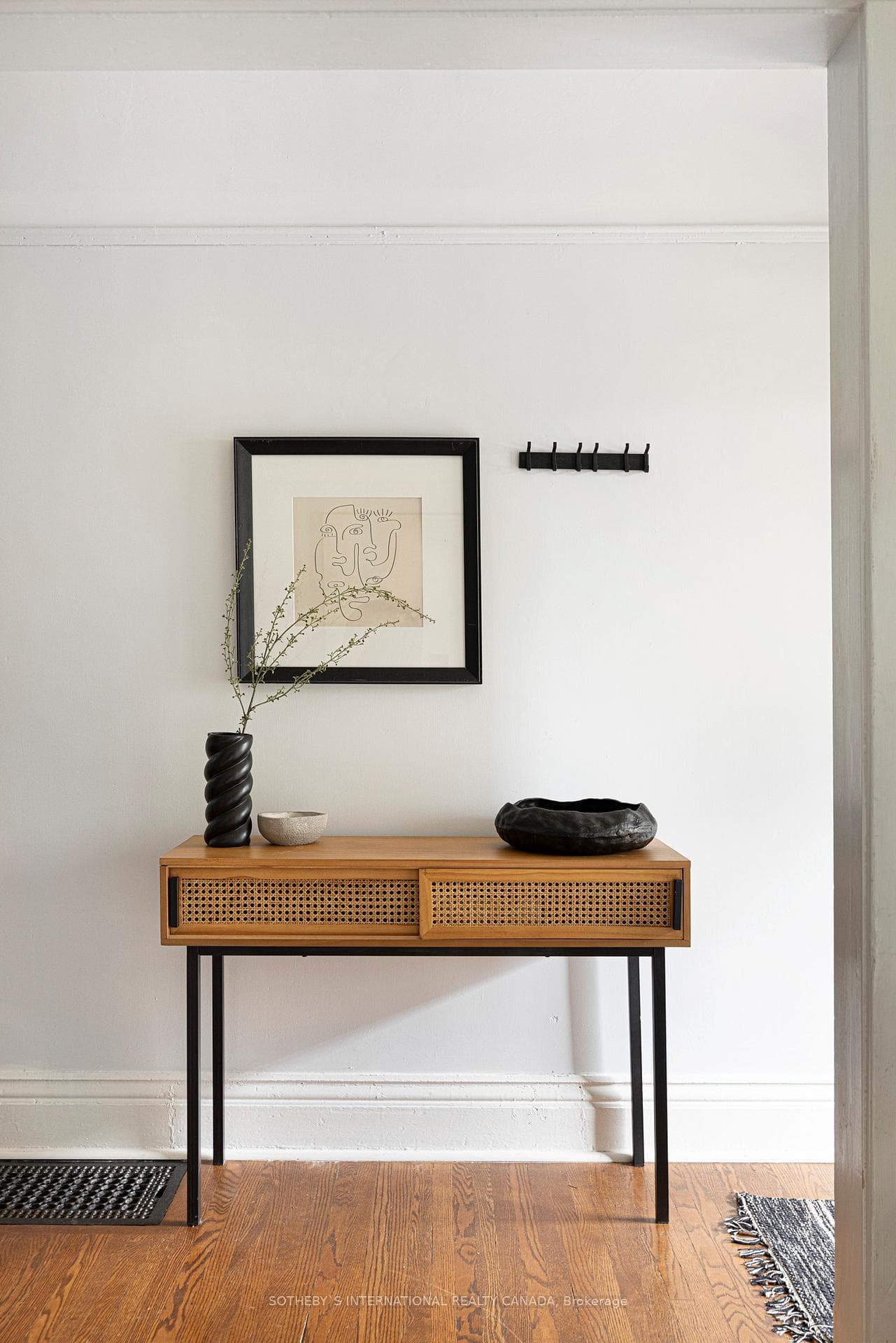 23 Perth Avenue photo 12