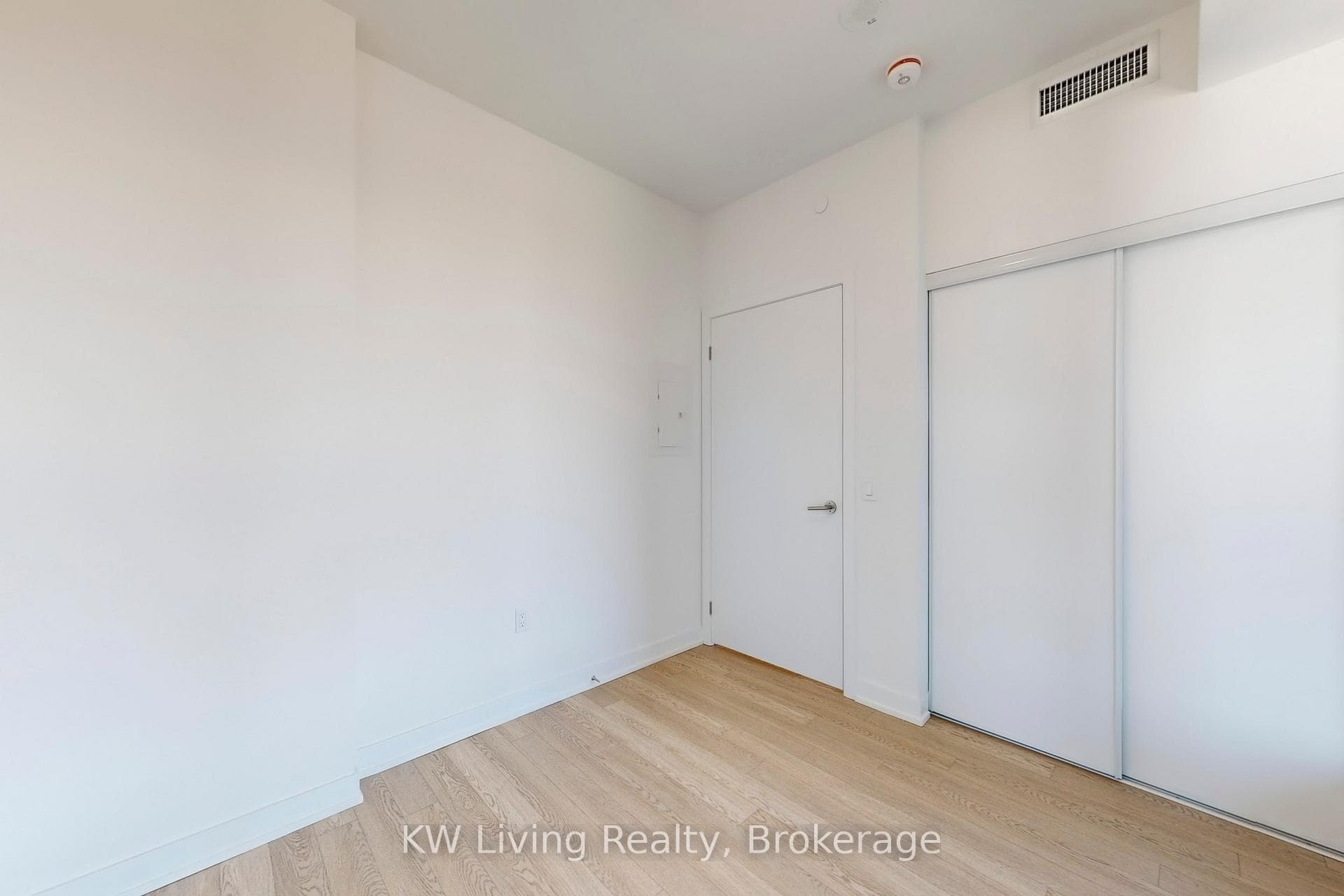 1 Quarrington Lane Unit 1805 photo 8