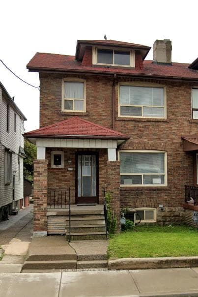 275 Oakwood Avenue Unit Upper photo 1