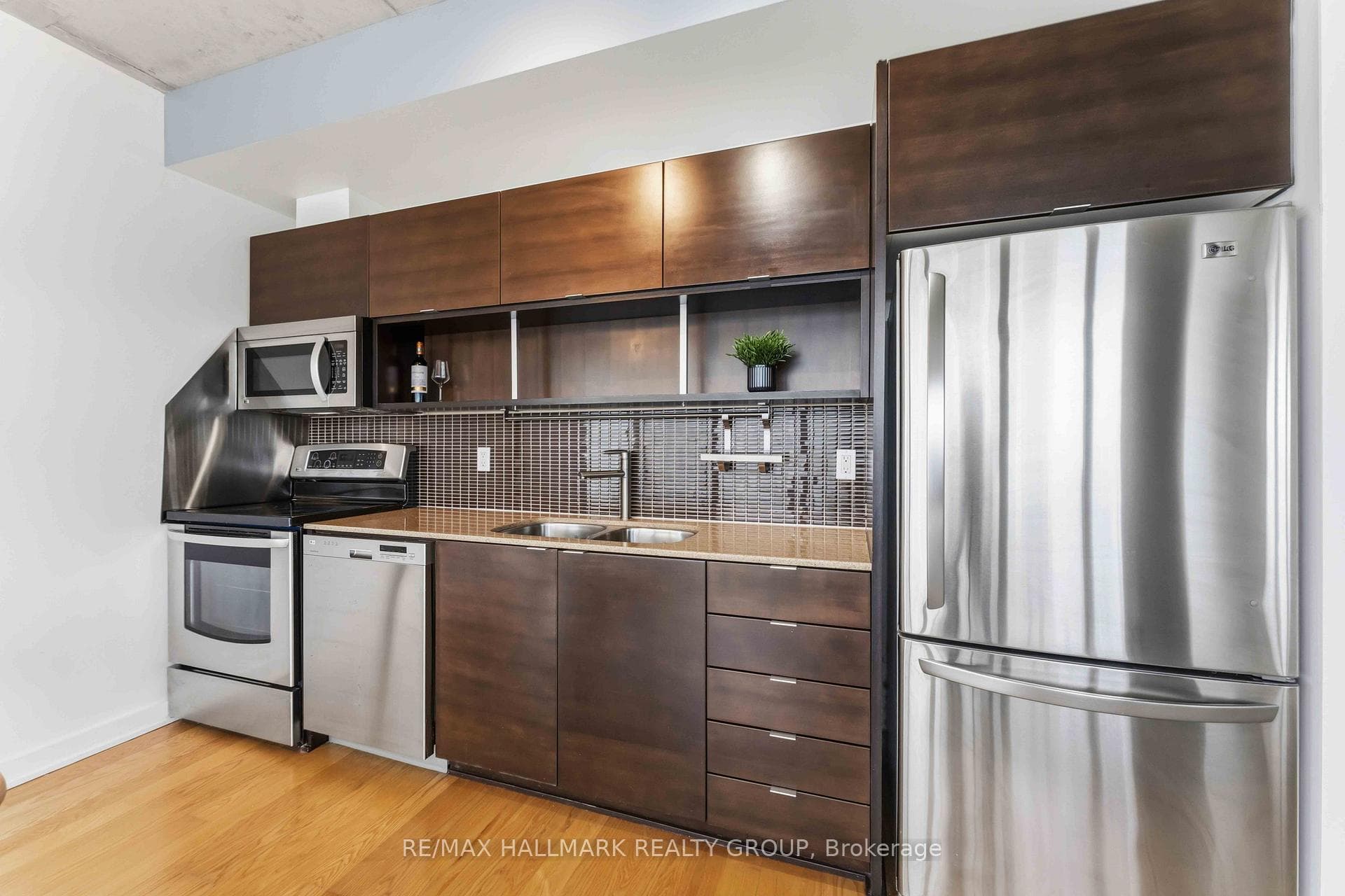 324 Laurier Avenue Unit 2110 photo 14