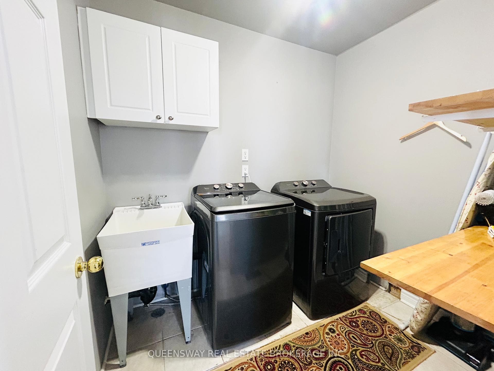 2nd floor laundry