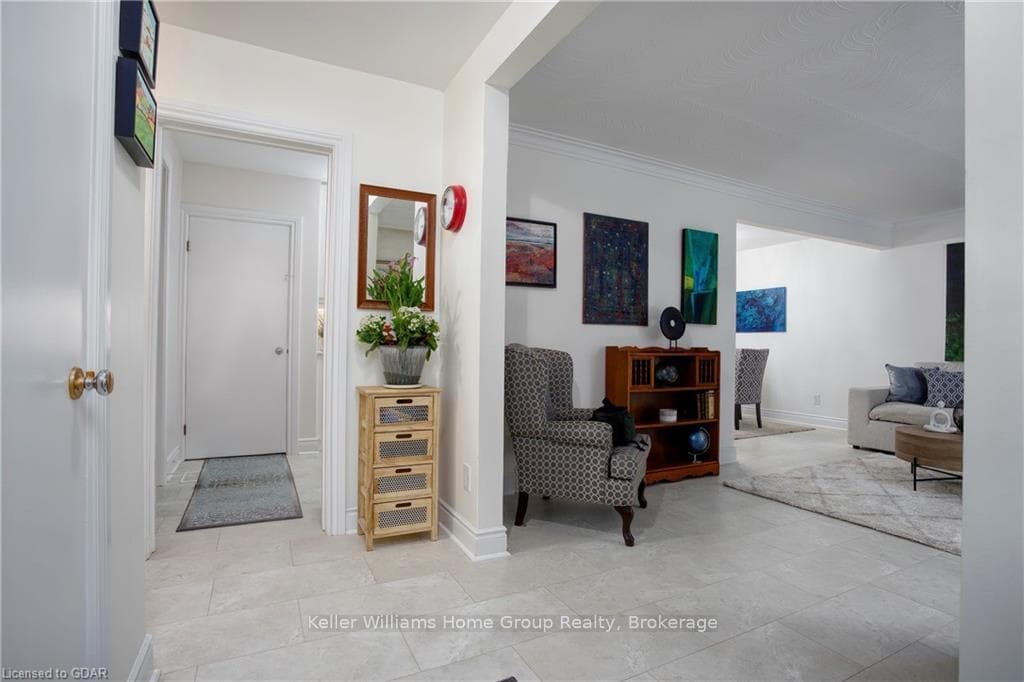 10 HAMEL Avenue photo 12