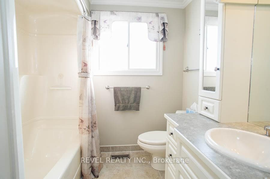 15 Burdock Boulevard photo 15