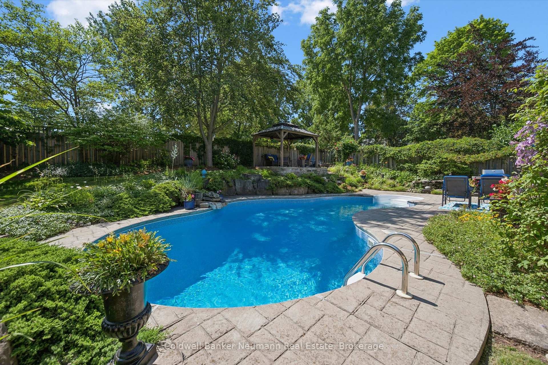 25 Bennett Avenue photo 25