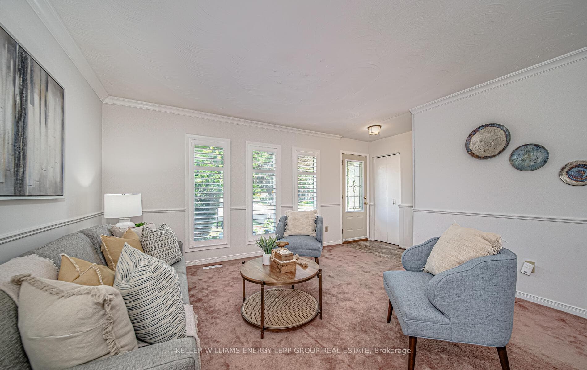 31 Pilkington Crescent photo 8