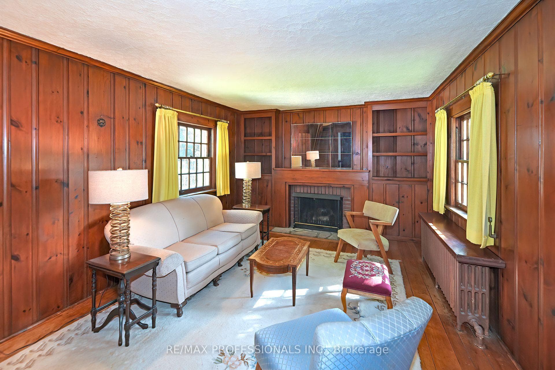 1065 Kipling Avenue photo 4