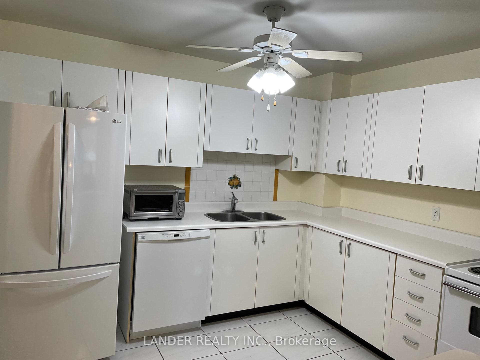 Large Kitchen