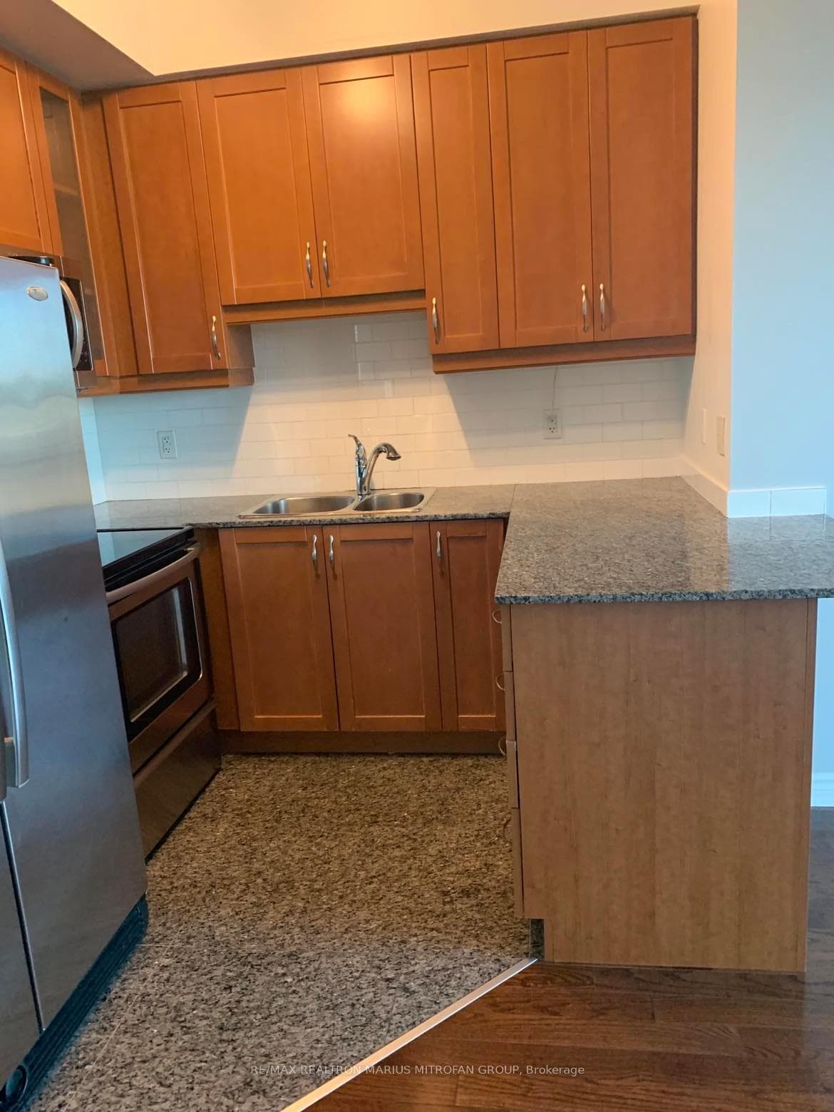 18 Holmes Avenue Unit 412 photo 8