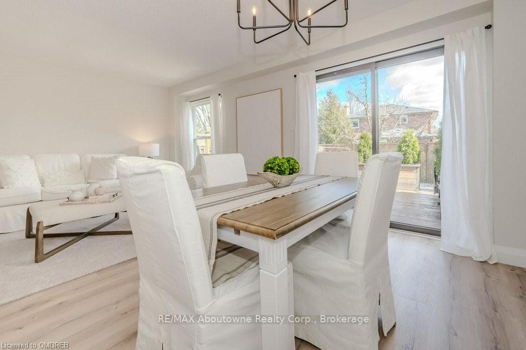 1274 BARBERRY N/A photo 8