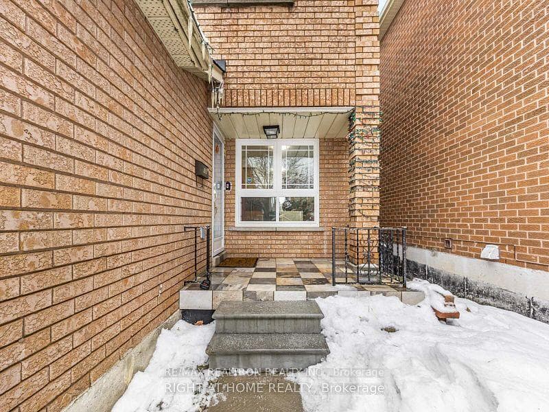 106 Mammoth Hall Trail Unit WALK OUT- BSMT photo 2