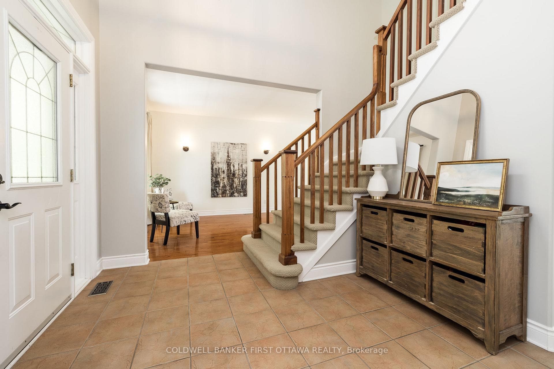187 GLENNCASTLE Drive photo 4