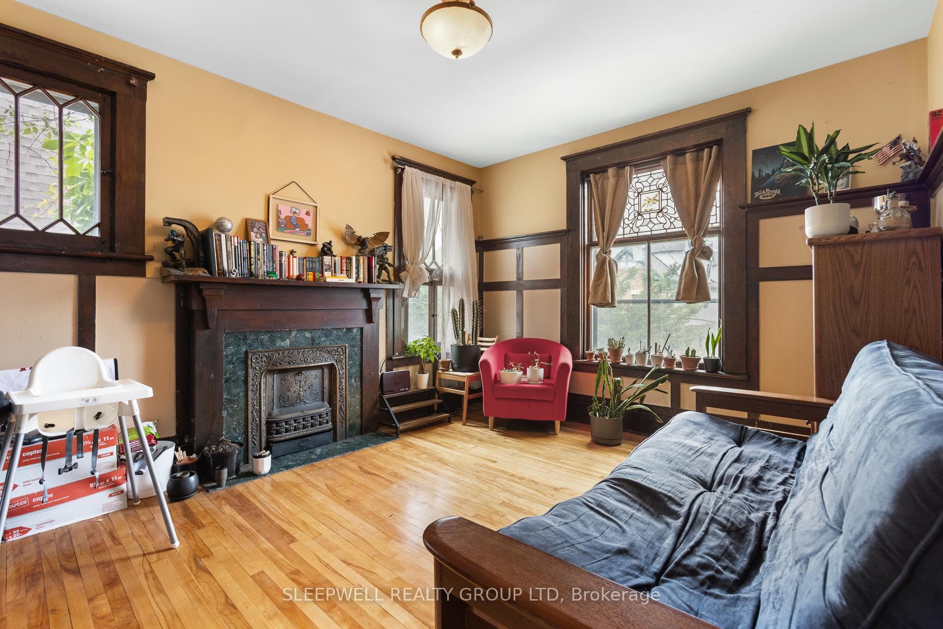 86 Fourth Avenue photo 9