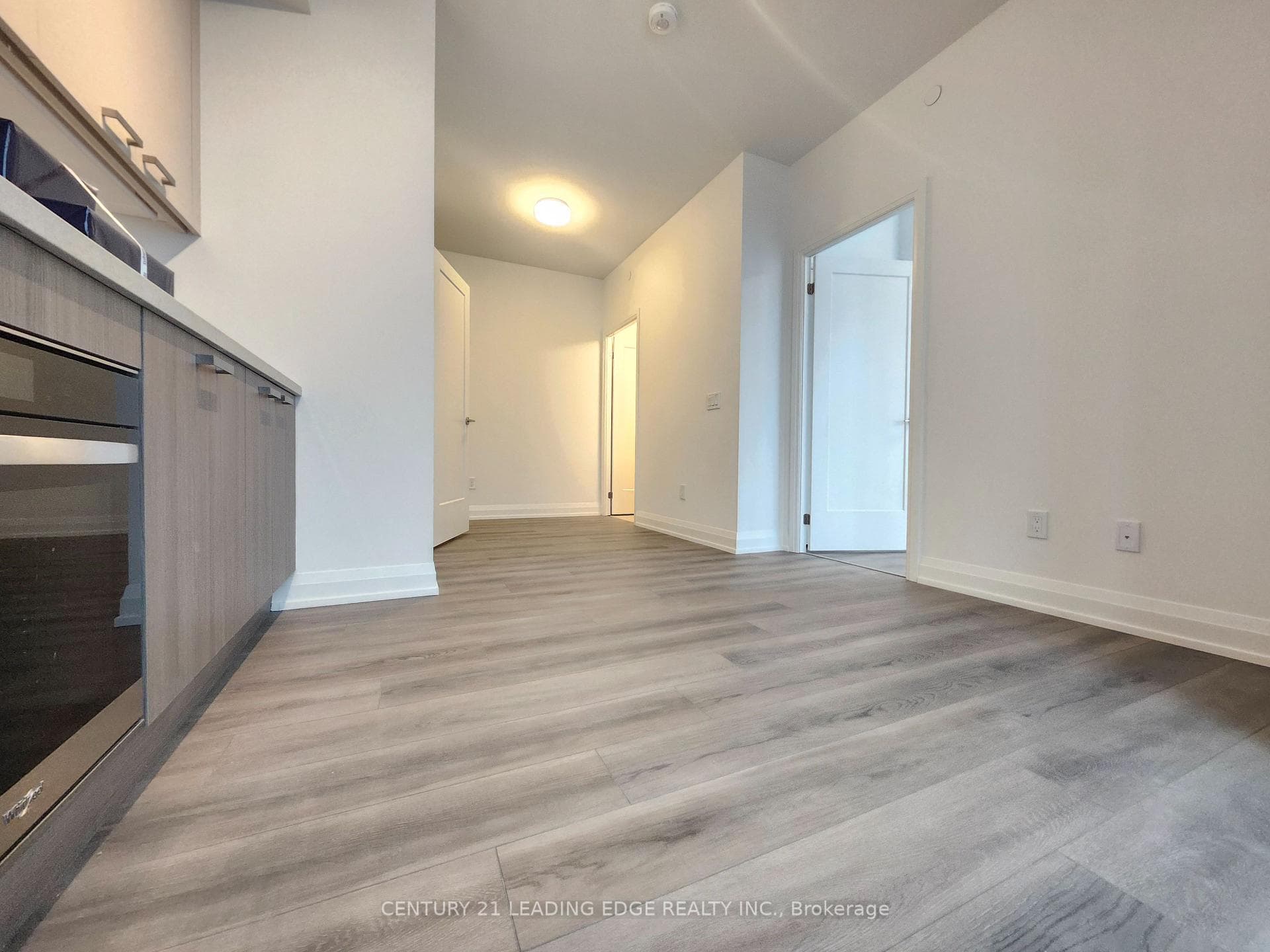 20 Soudan Avenue Unit 3302 photo 11
