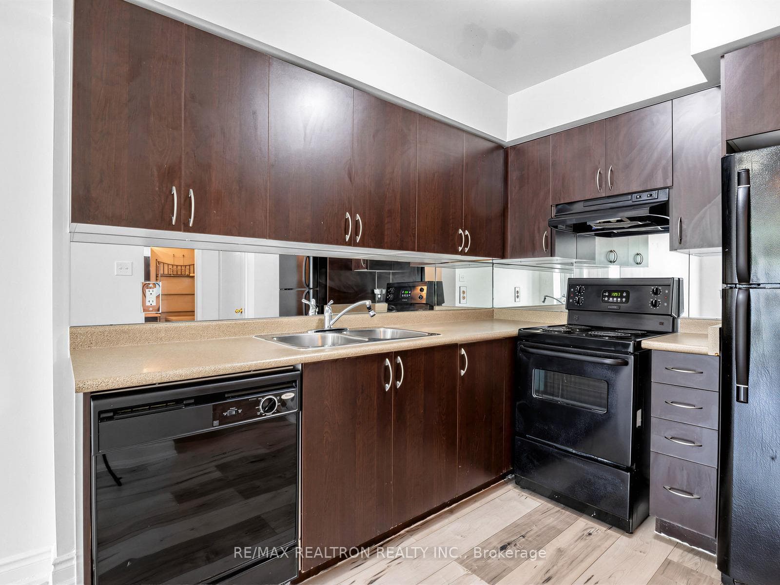 160 Chancery Road Unit 20 photo 10