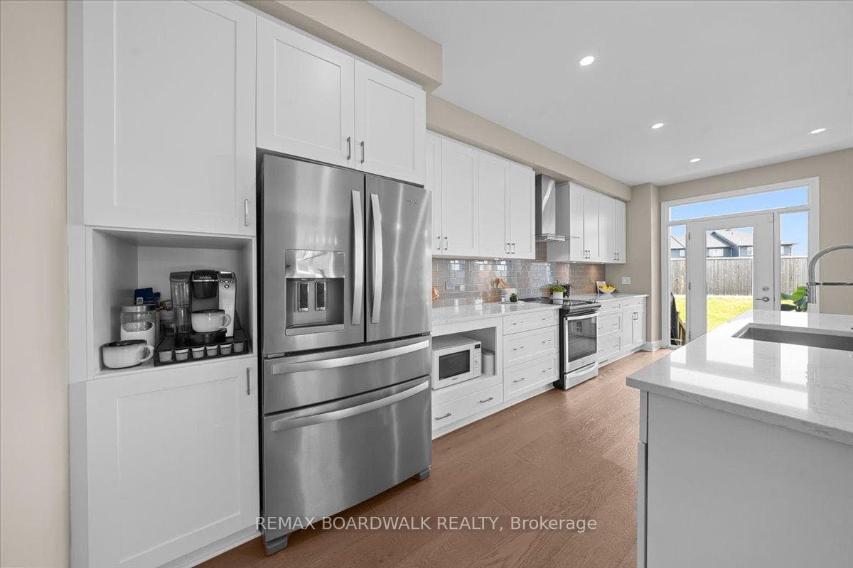 620 Barry Helman Drive photo 16