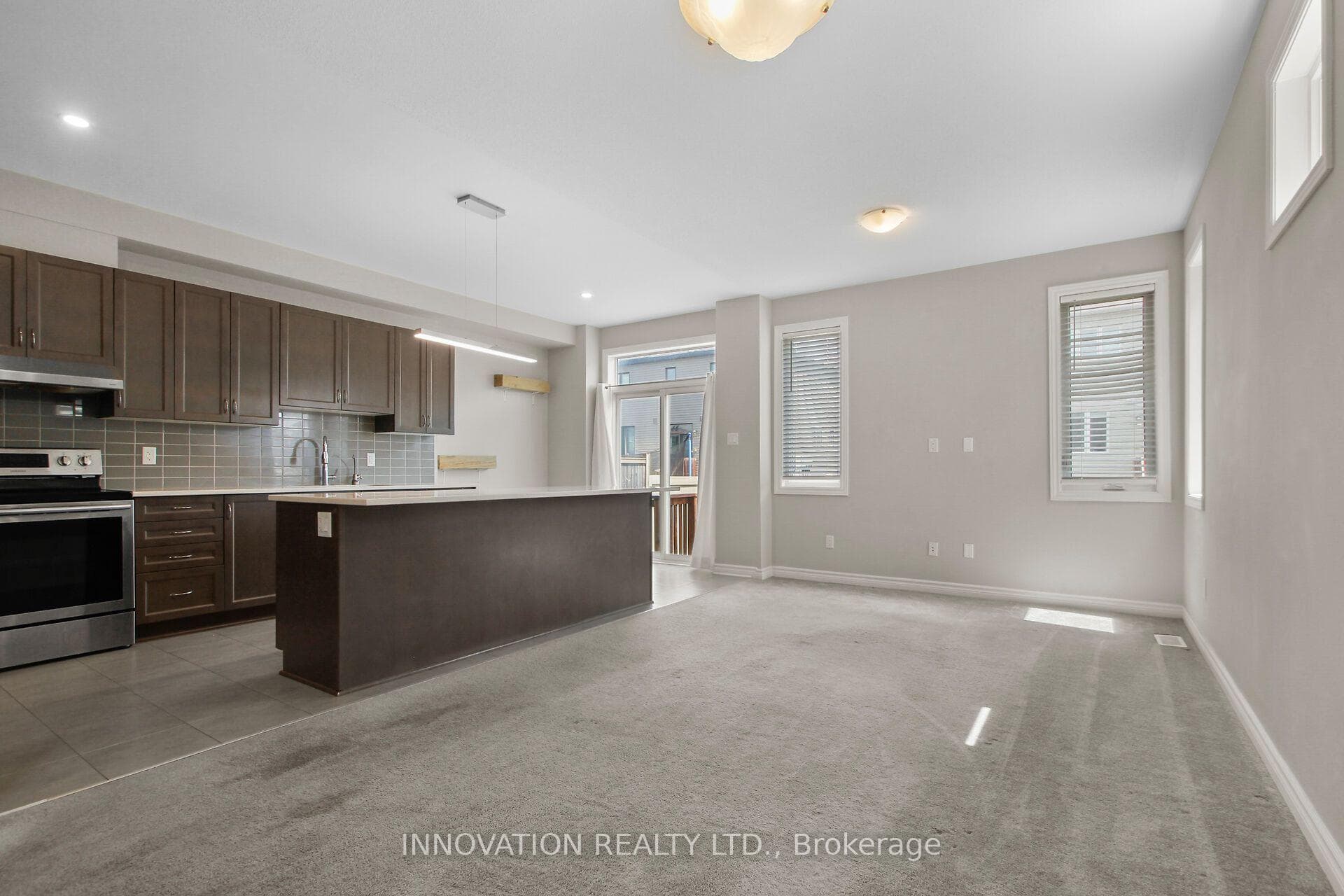 210 Bandelier Way photo 10