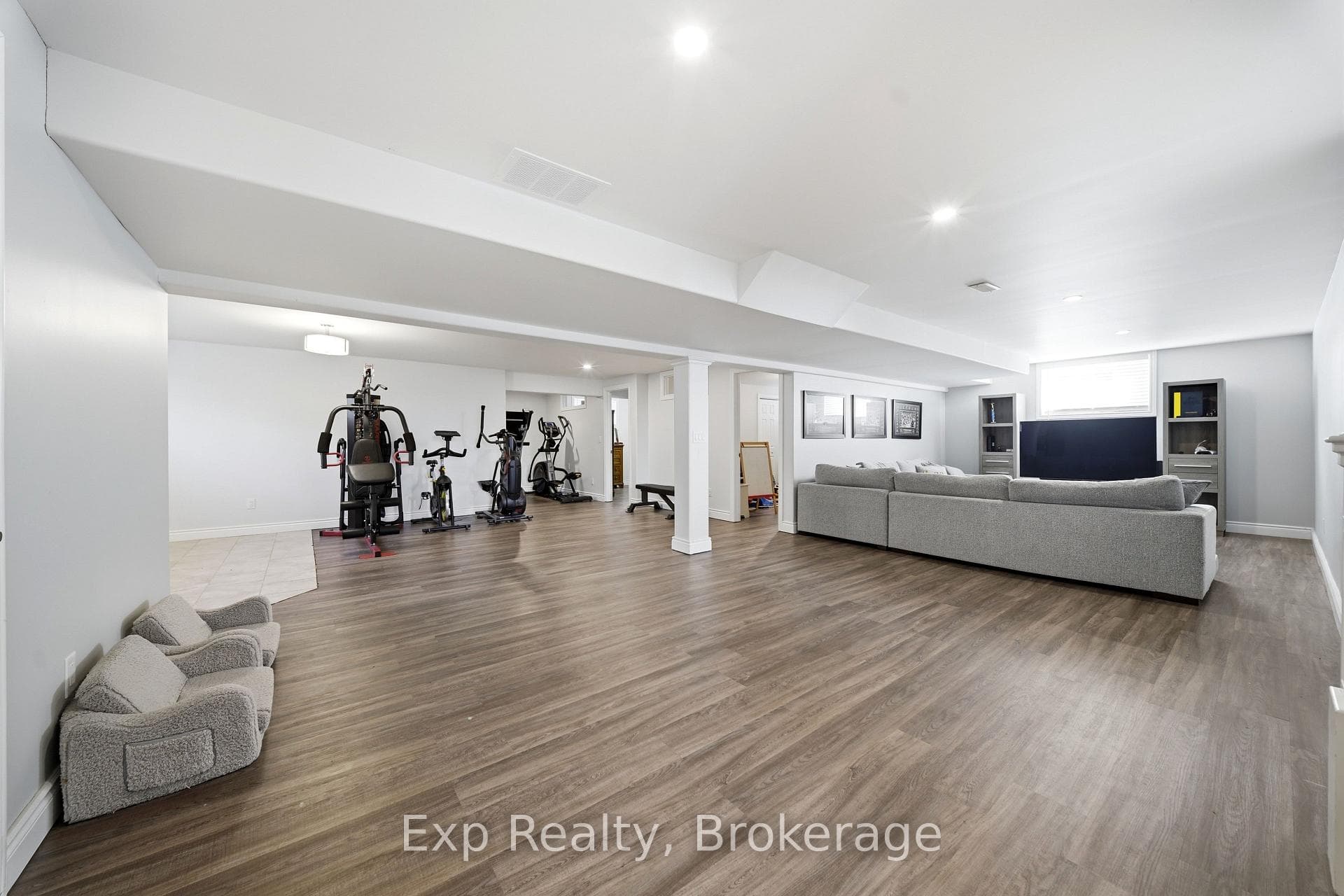 818 Palace Road photo 28
