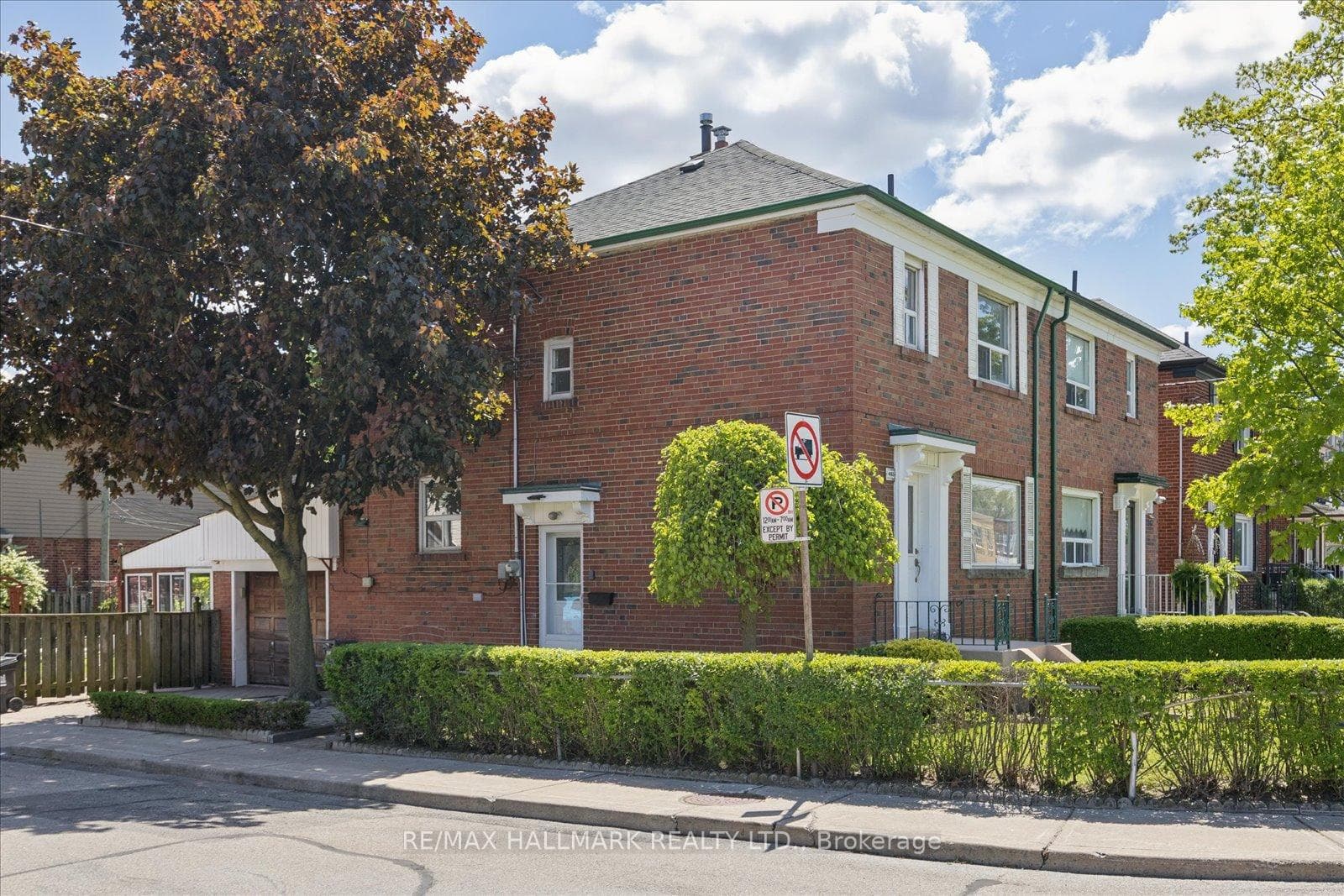 483 Cosburn Avenue photo 1