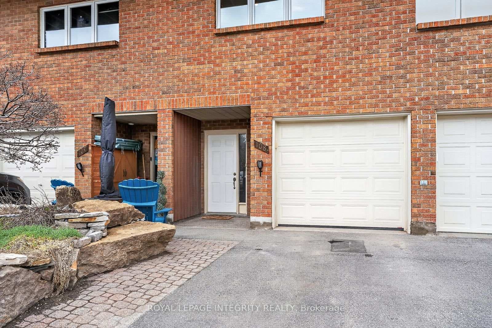 108 Stratas Court Unit 8 photo 2