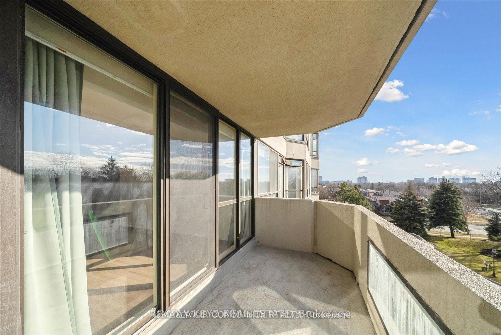 225 Bamburgh Circle Unit 511 photo 12