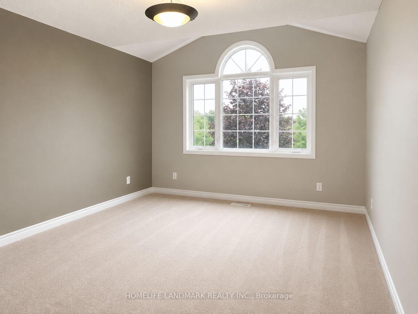 388 Berryhill Drive photo 7