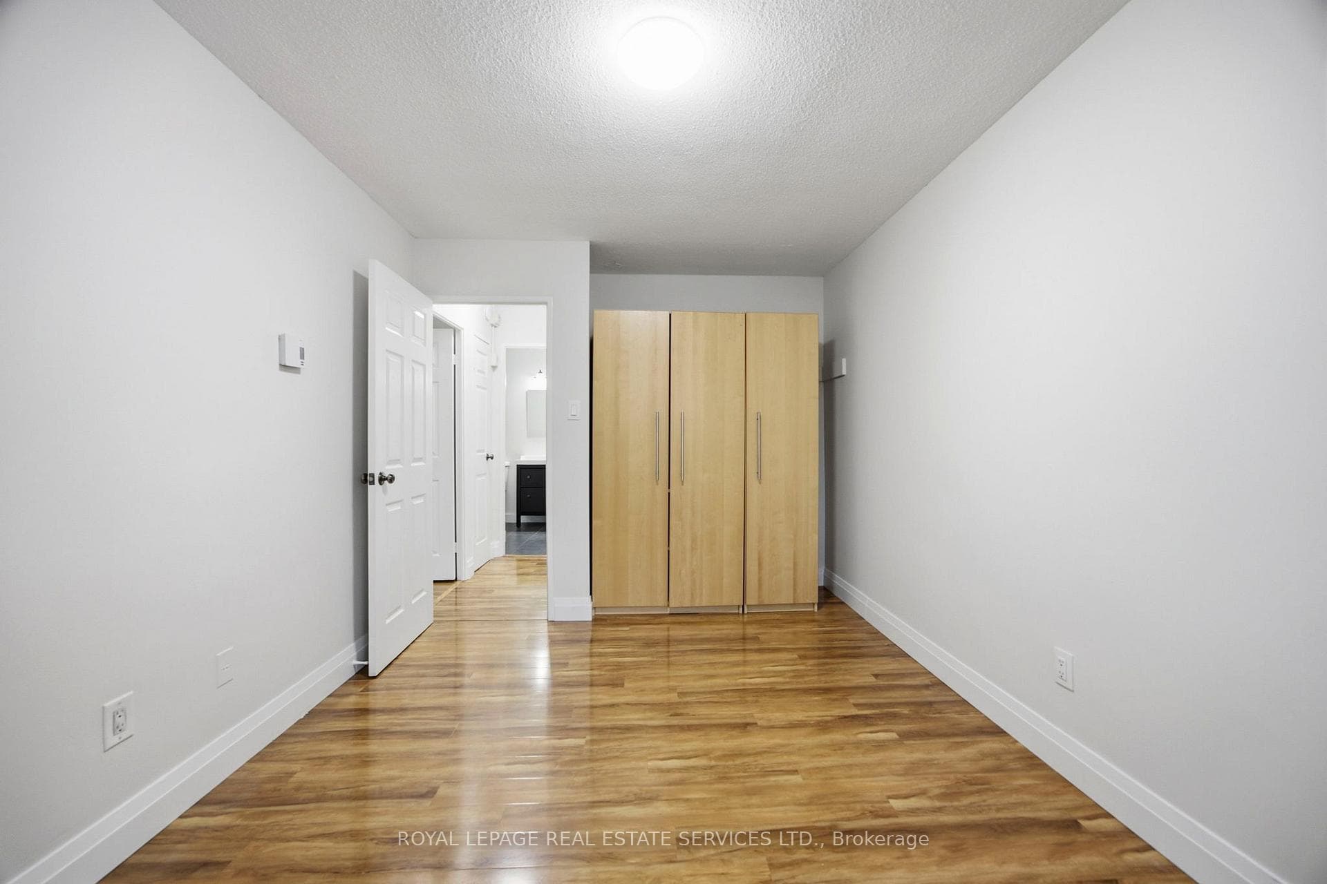 1 Royal Orchard Boulevard Unit 105 photo 26