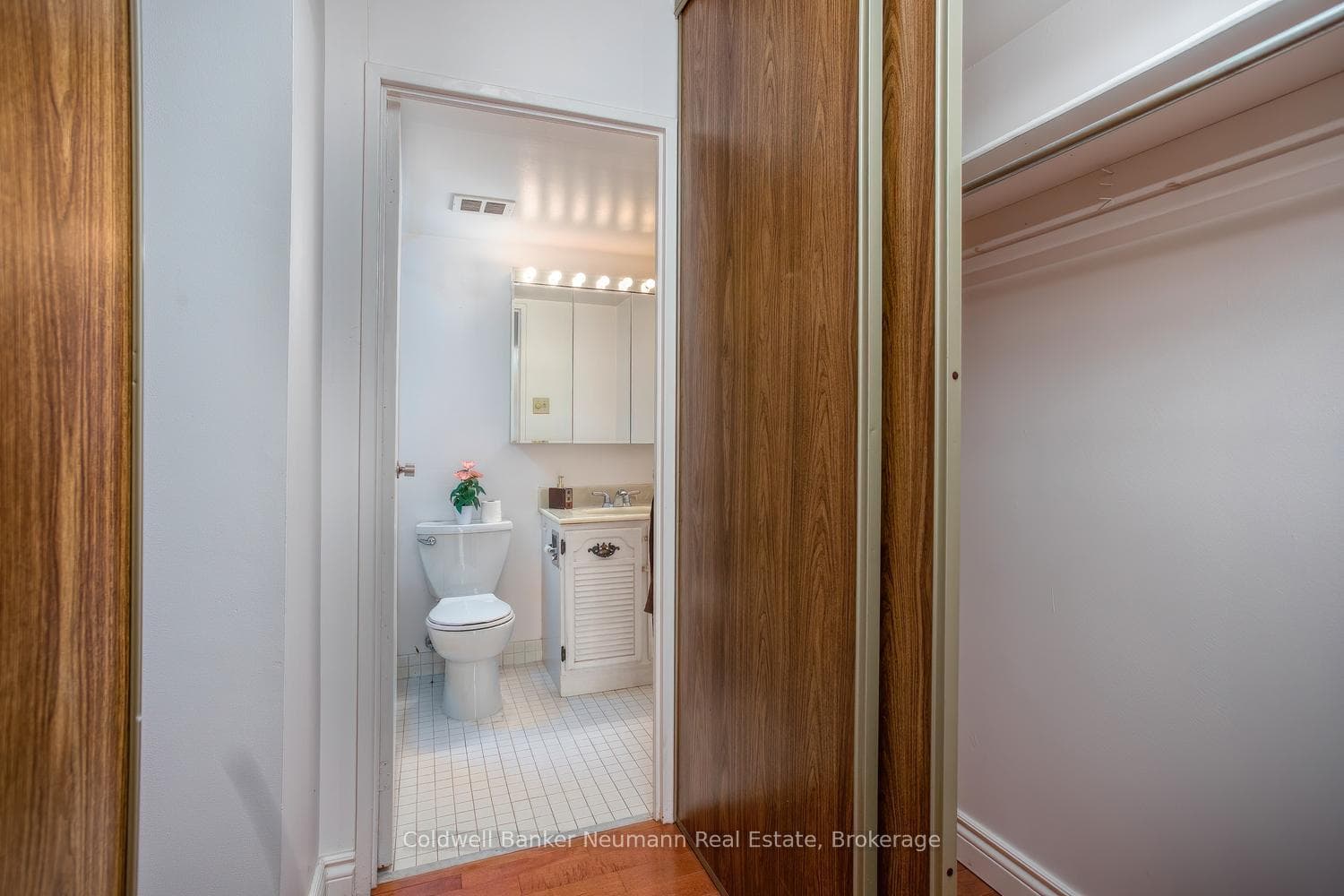 100 Quebec Avenue Unit 1501 photo 30