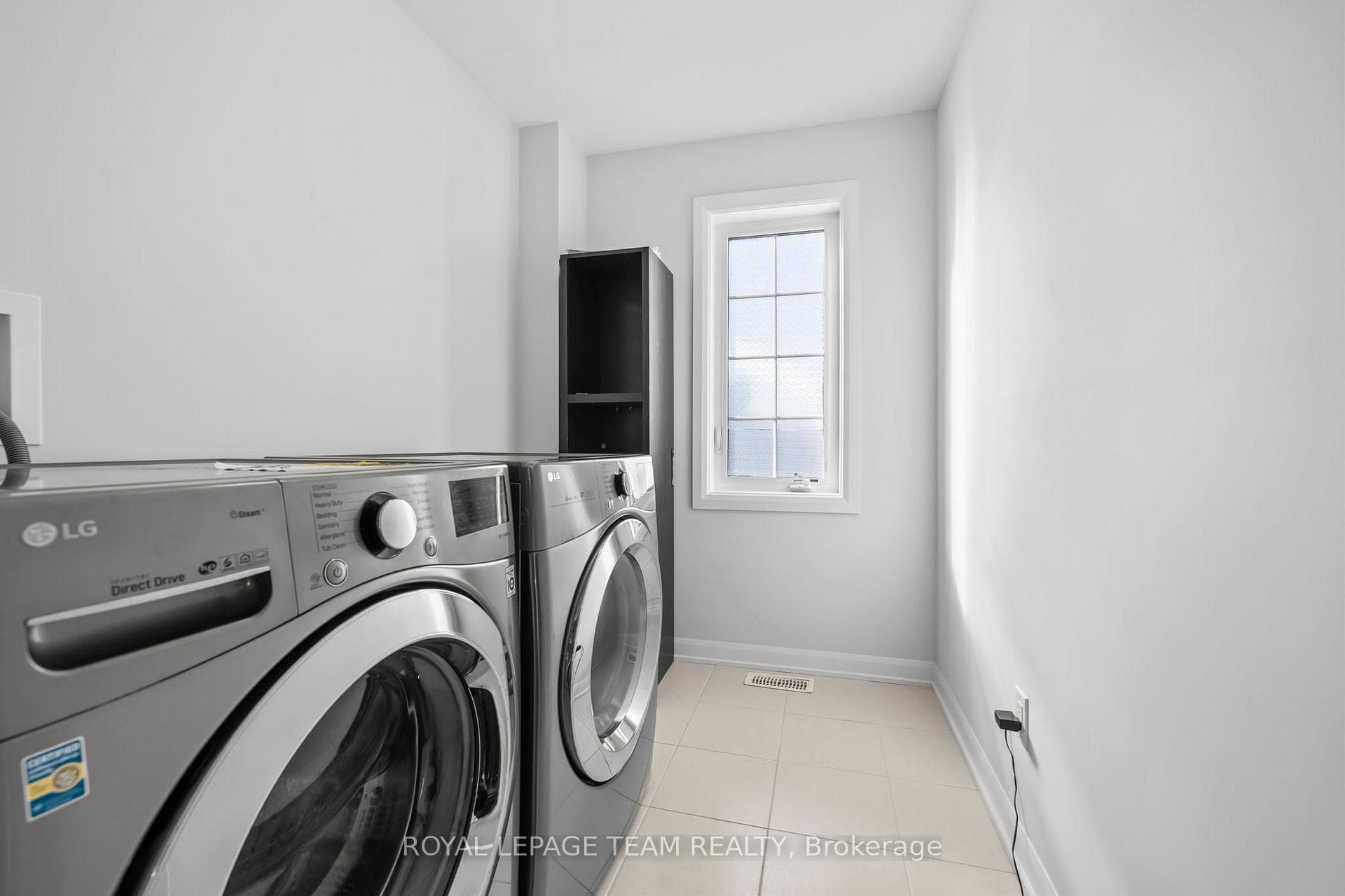 70 Ralph Erfle Way photo 28