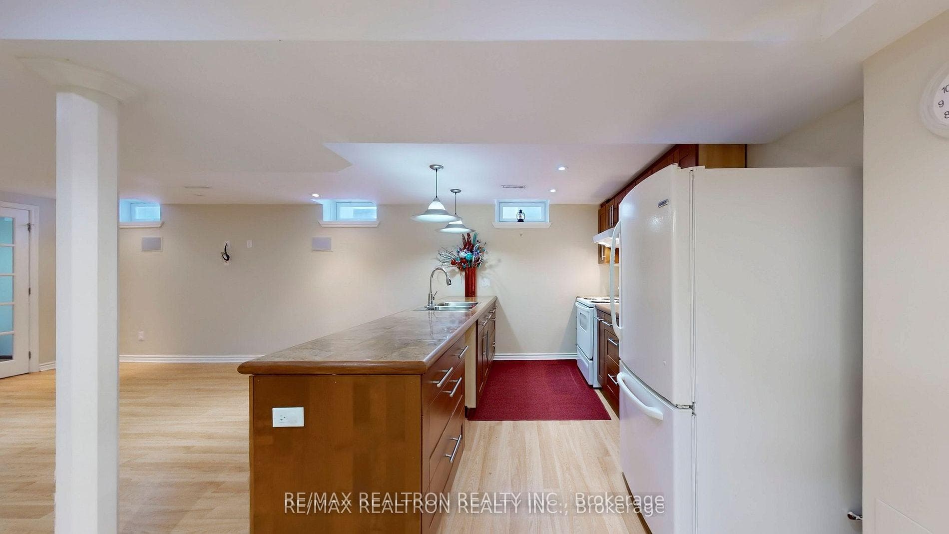 222 Silver Maple Road photo 36