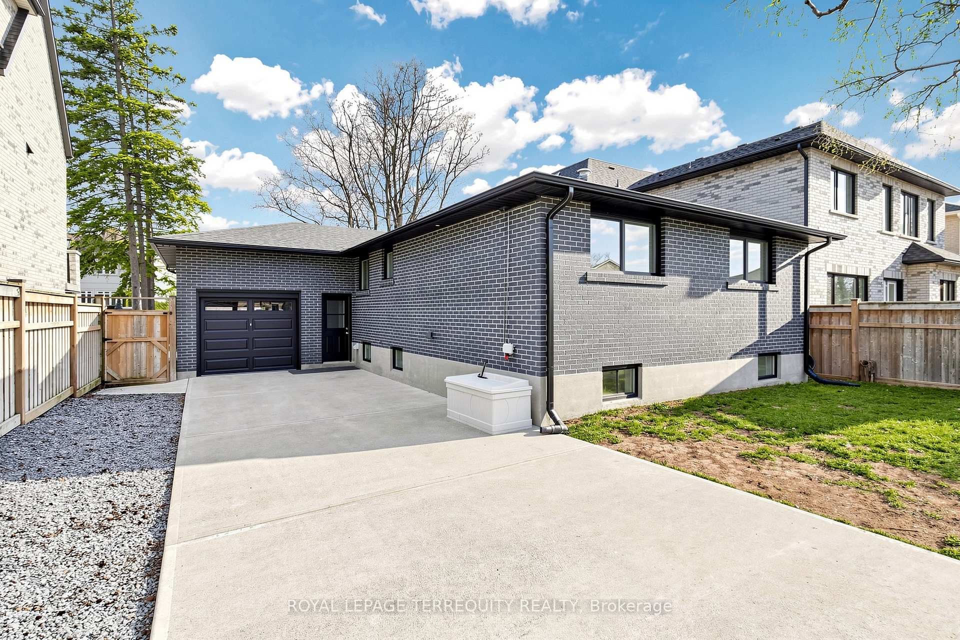811 Fairview Avenue photo 23