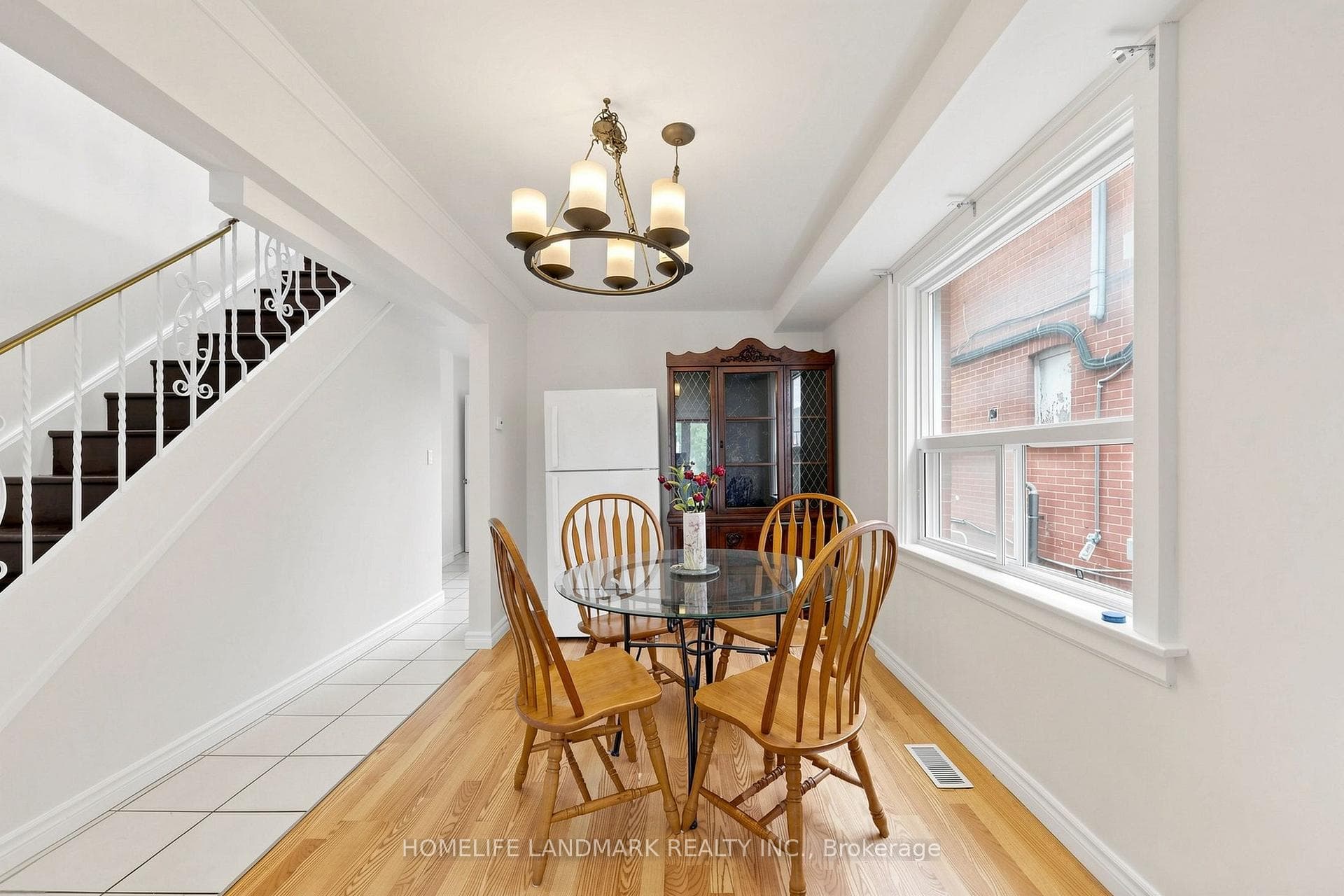 484 Glenholme Avenue photo 18