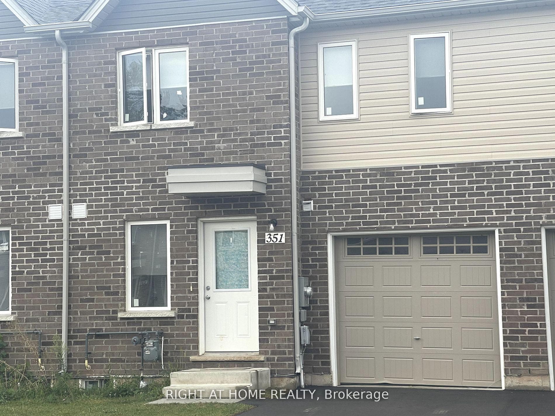 351 Chaffey Street - Front