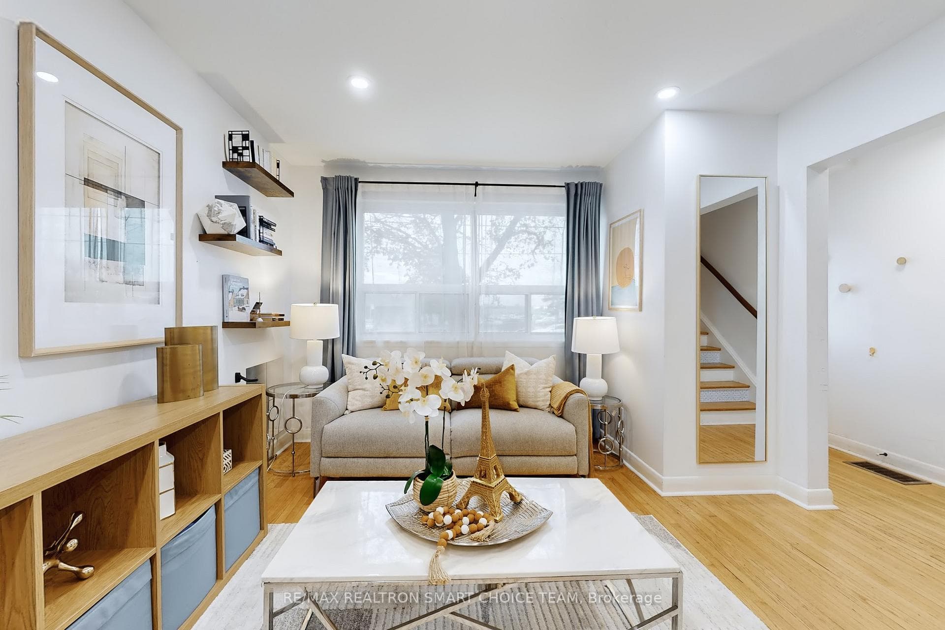 783 Birchmount Road photo 5