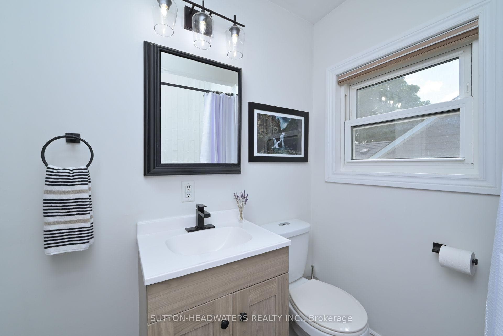 151 Elm Street photo 18