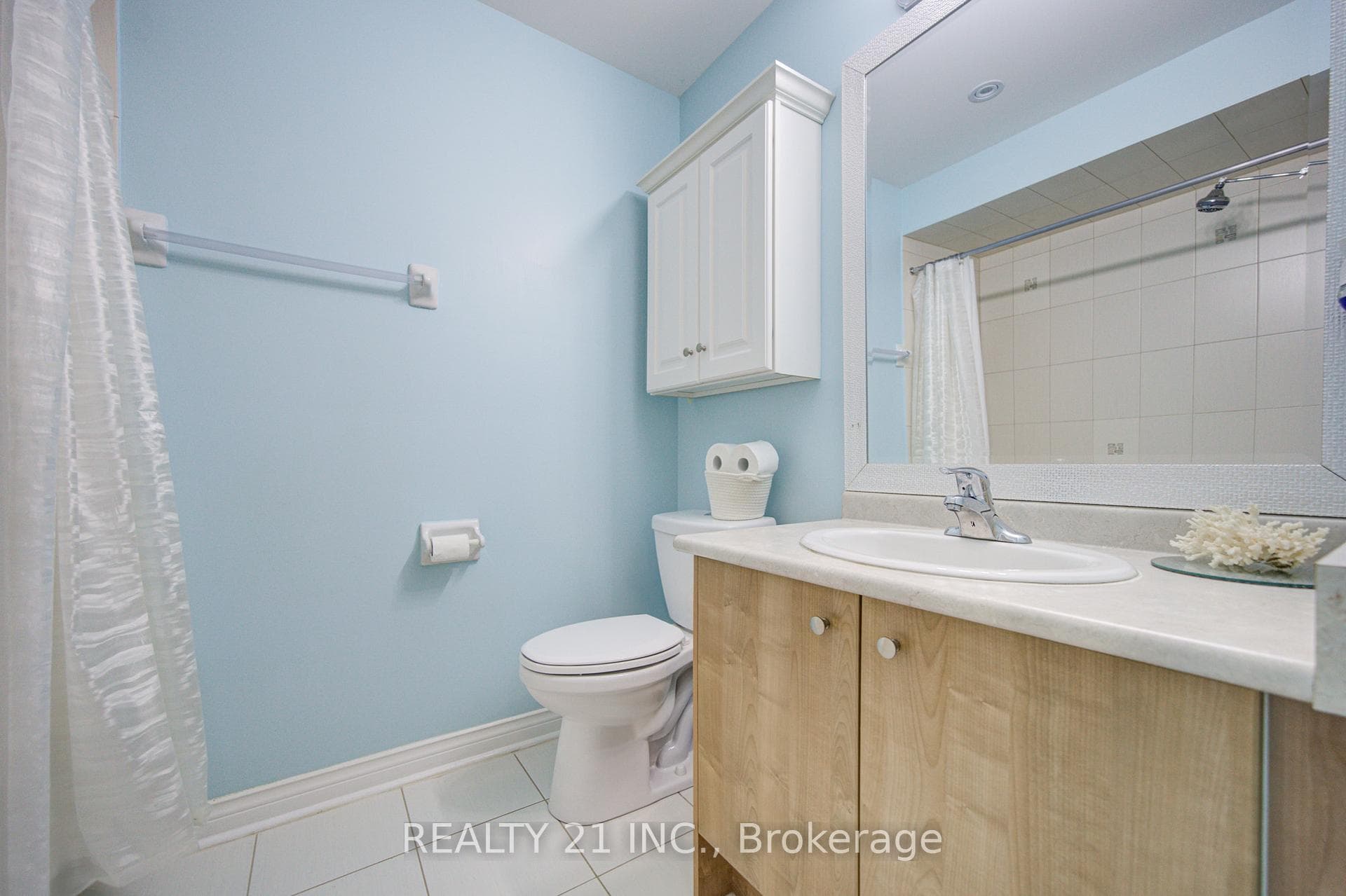 36 Lurcook Street photo 13