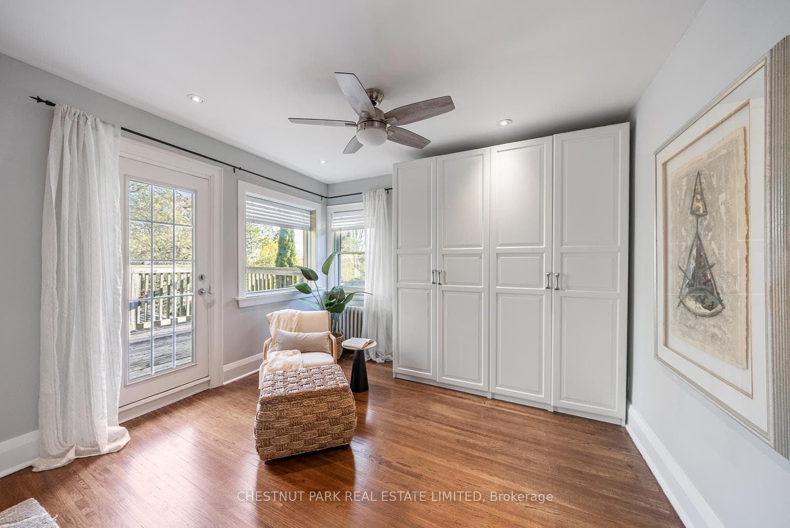 17 Glen Stewart Avenue photo 24