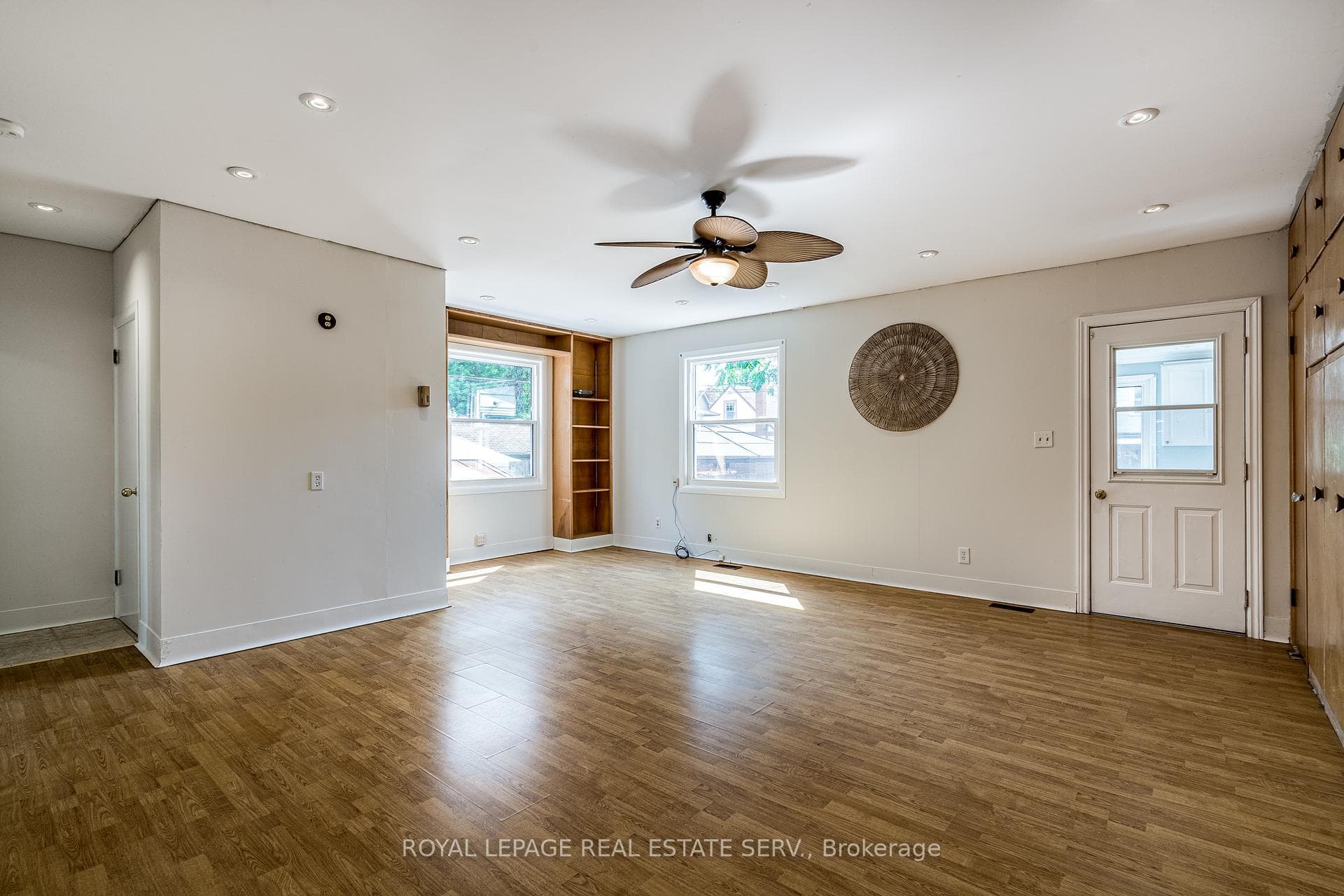 130 Kenilworth Avenue photo 5