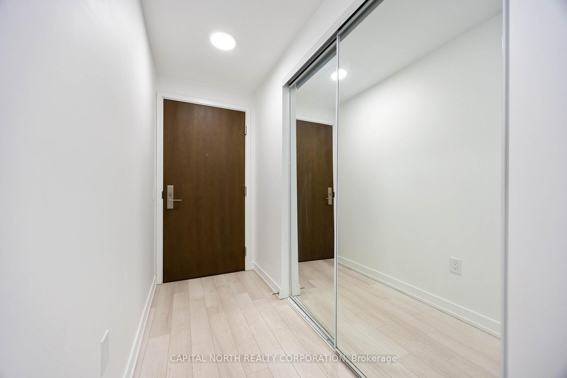 39 Roehampton Avenue Unit 3103 photo 5