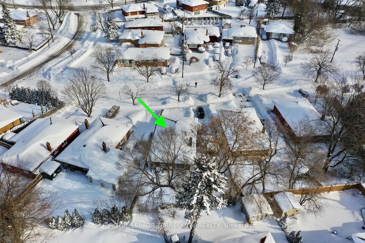 138 Janray Drive photo 1