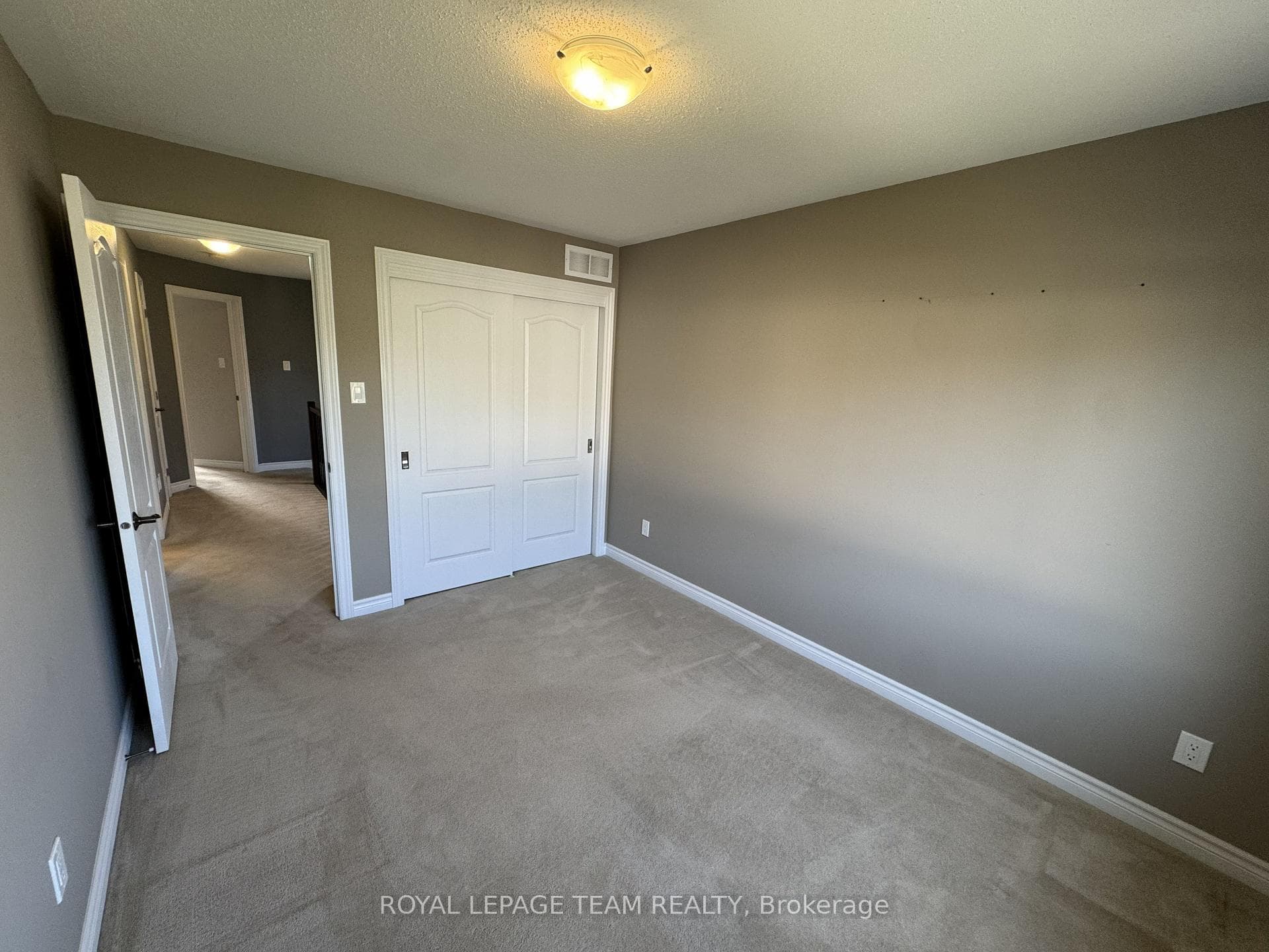 630 Moorpark Avenue photo 19