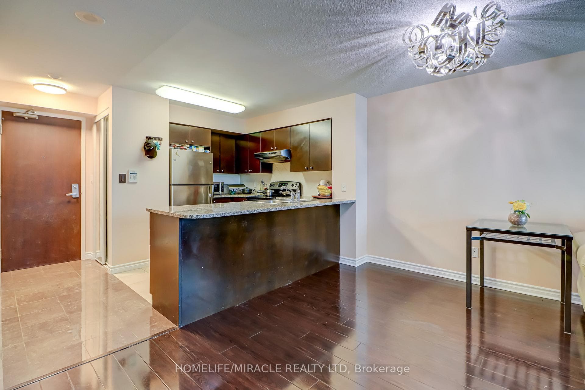 335 Rathburn Road Unit 1002 photo 10