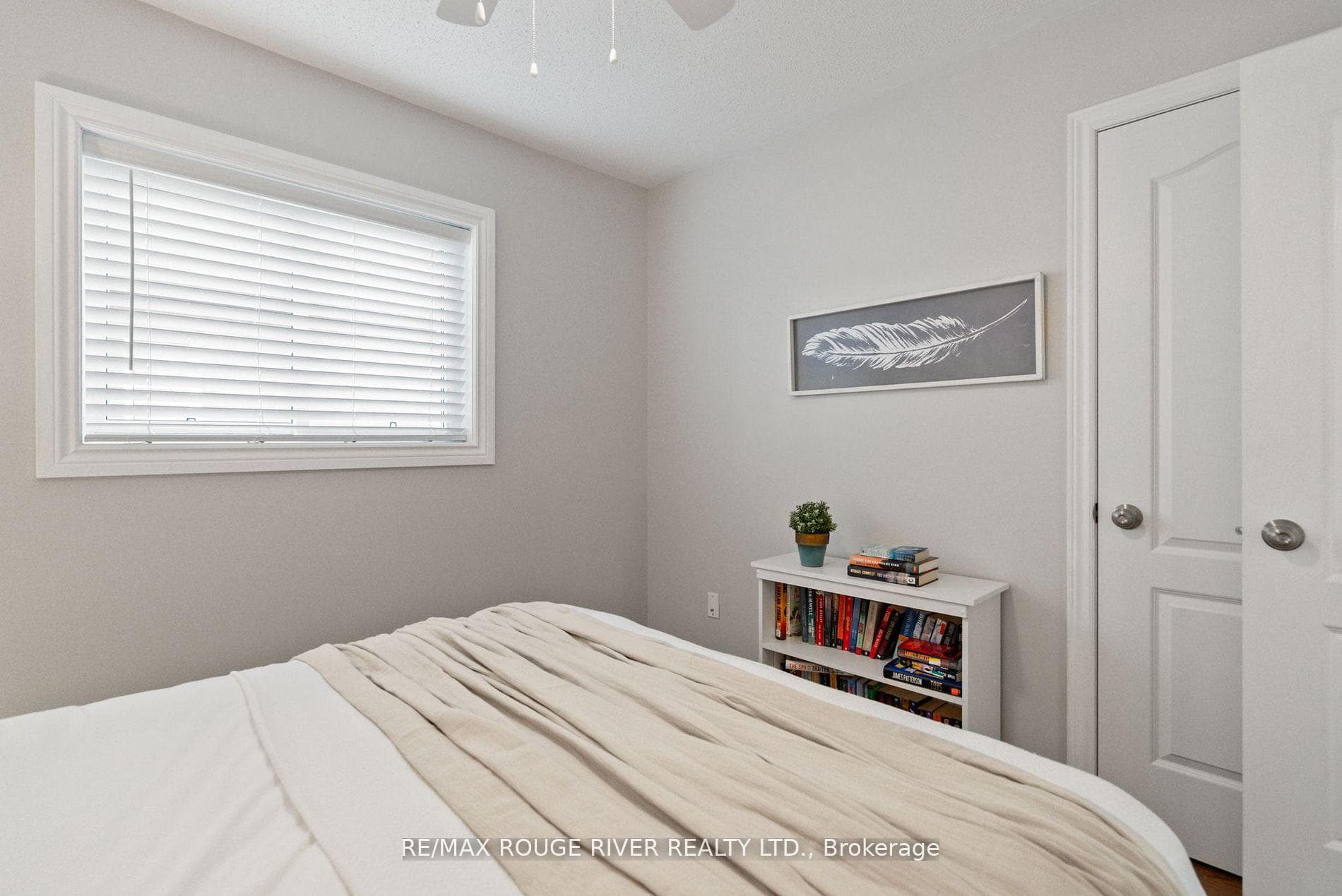 10 Ault Crescent photo 27