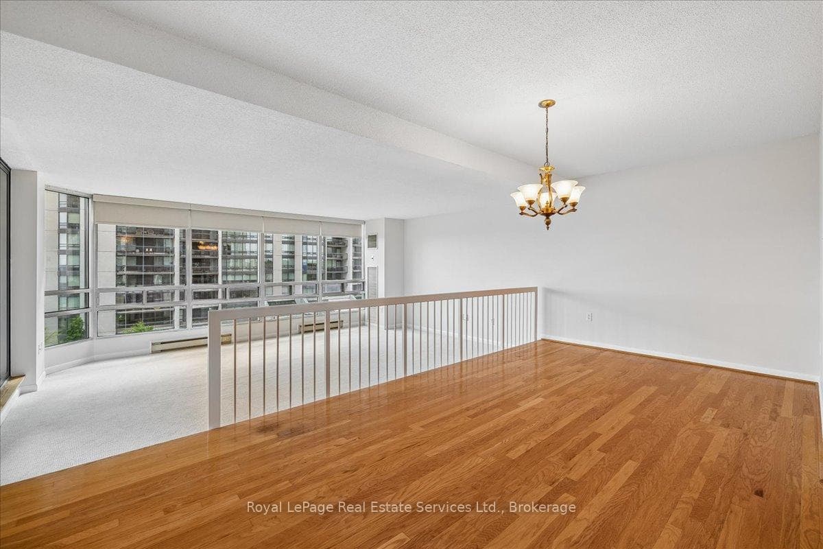 2170 Marine Drive Unit 506 photo 12