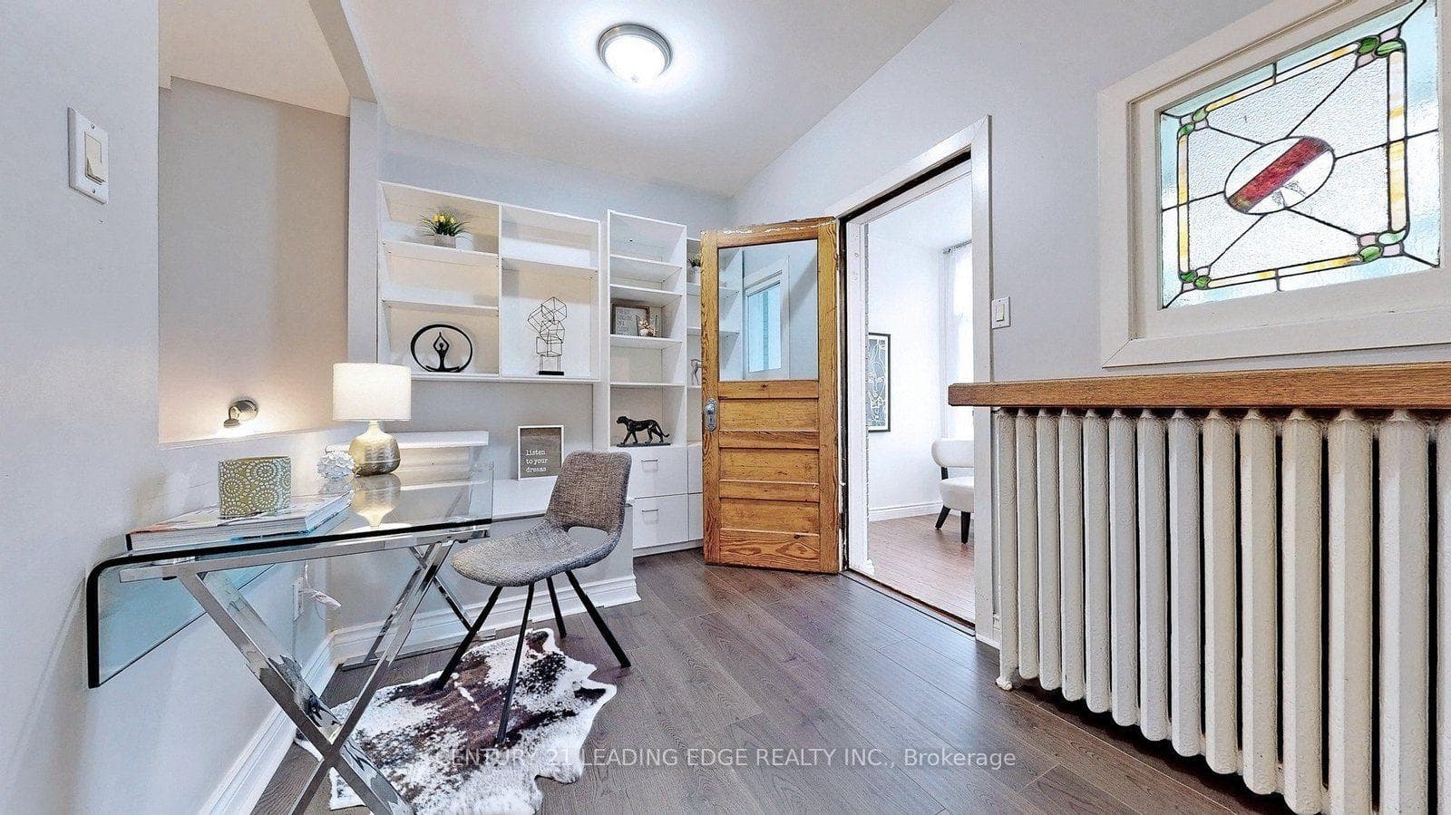 233 BORDEN Street Unit UPPER LEVEL photo 3