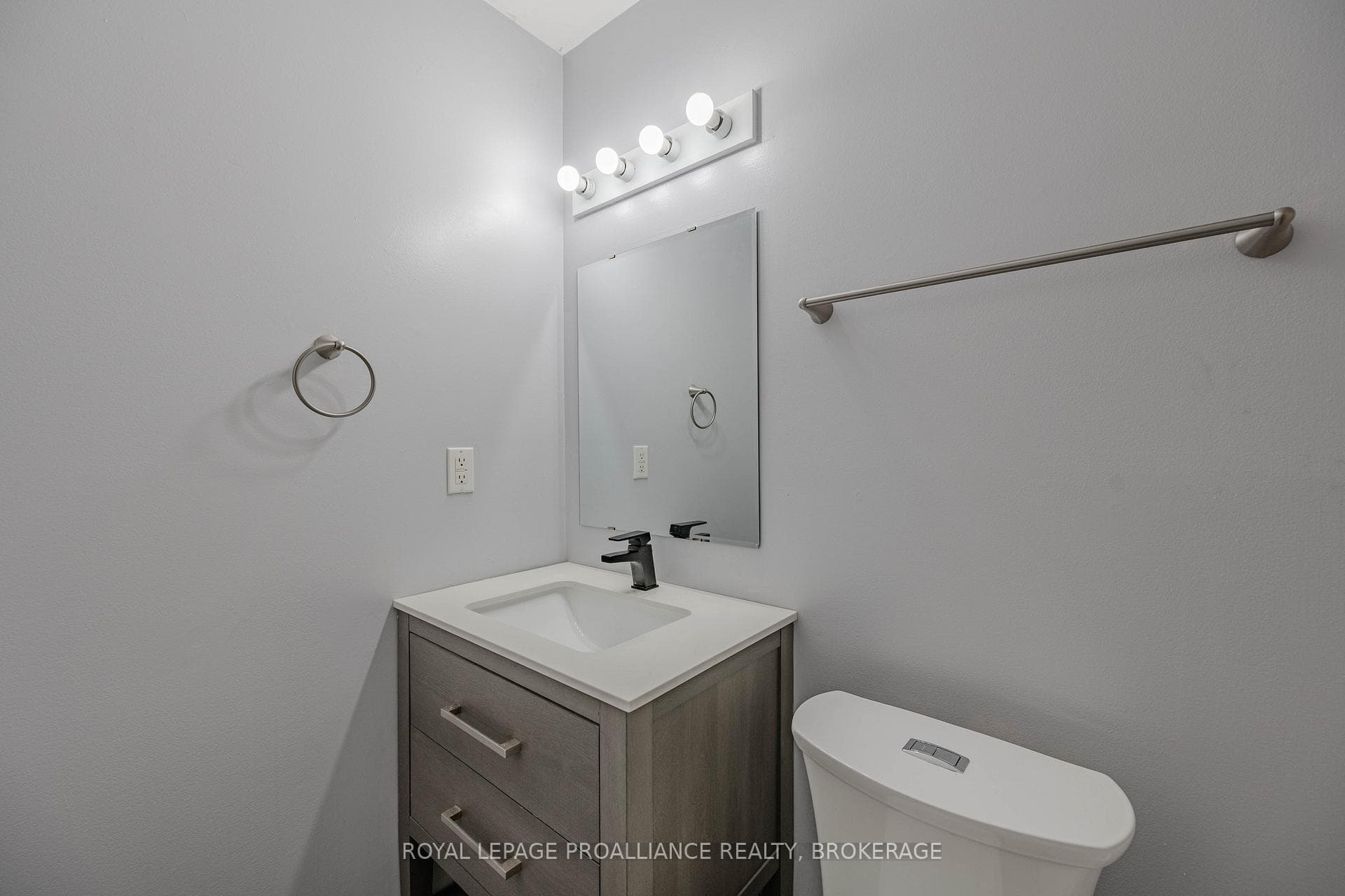 845 Milford Drive Unit 101 photo 14
