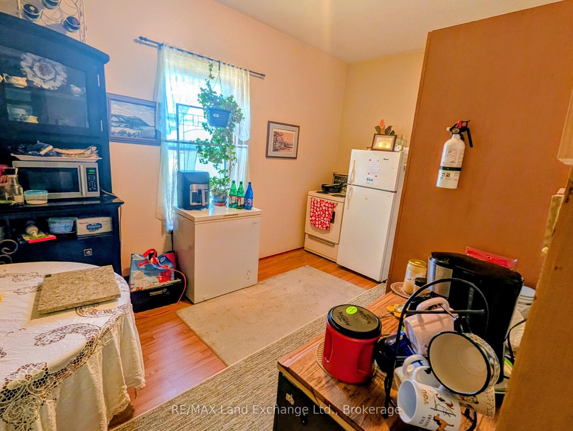 2nd floor kitchen