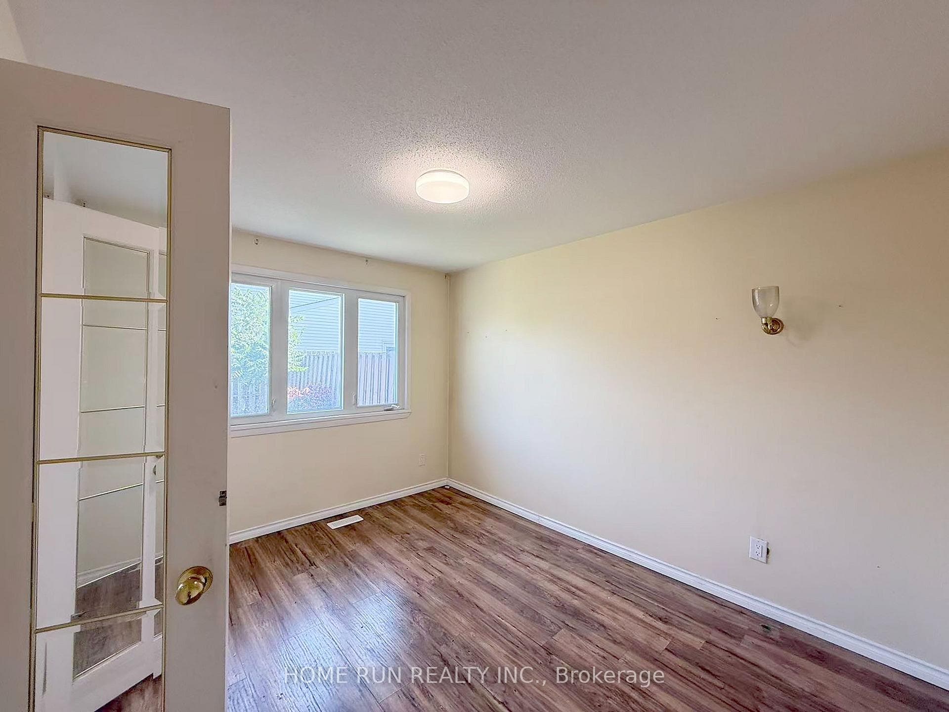3427 Southgate Road photo 6