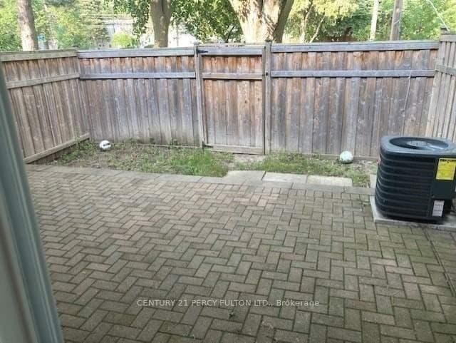 125 Palmdale Drive Unit 59 photo 33